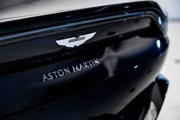 2020 Aston Martin Vantage RWD - Image 3