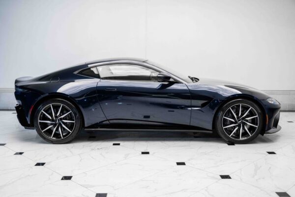 2020 Aston Martin Vantage RWD - Image 24