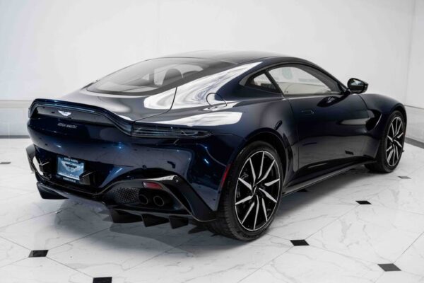 2020 Aston Martin Vantage RWD - Image 34