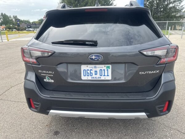 2021 Subaru Outback Crossover Limited AWD - Image 31