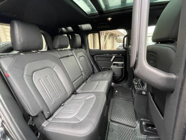 2022 Land Rover Defender 110 Trophy Edition AWD - Image 39