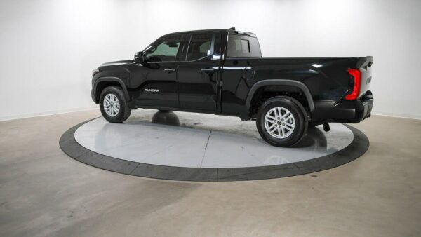 2022 Toyota Tundra SR5 Double Cab RWD - Image 7