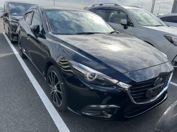 2017 MAZDA AXELA - Image 2