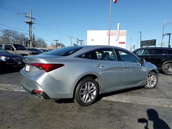 2021 Toyota Avalon XLE FWD - Image 22