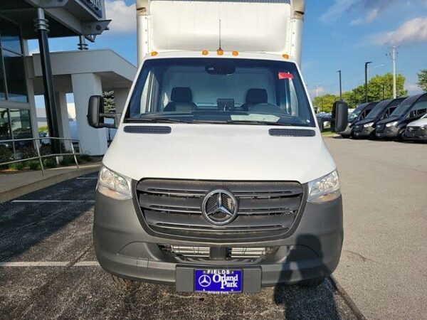 2022 Mercedes-Benz Sprinter Cab - Image 6