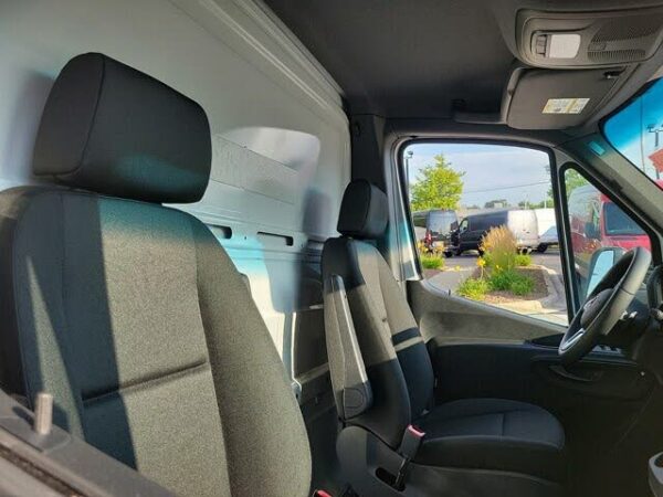 2022 Mercedes-Benz Sprinter Cab - Image 19