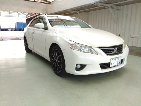 2010 TOYOTA MARK X - Image 2