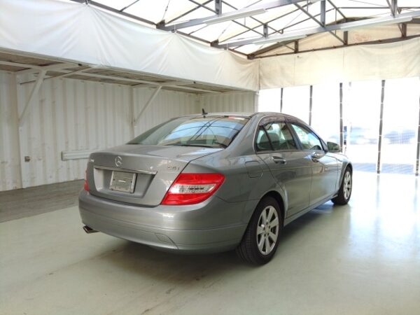 2010 MERCEDES-BENZ C-CLASS - Image 4